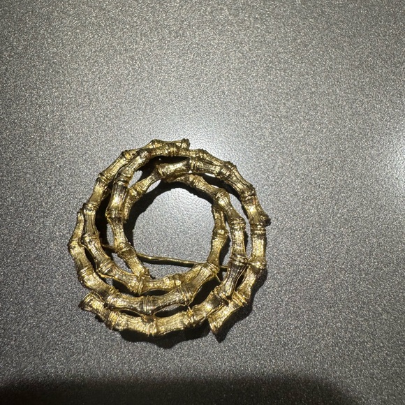 Vintage Gold Bamboo Circle Brooch - Picture 2 of 3